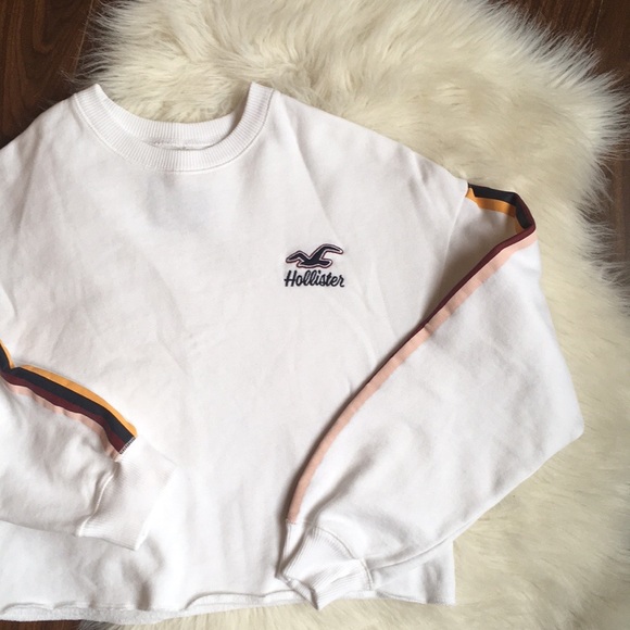 Hollister Crop Sweater - Picture 6 of 6